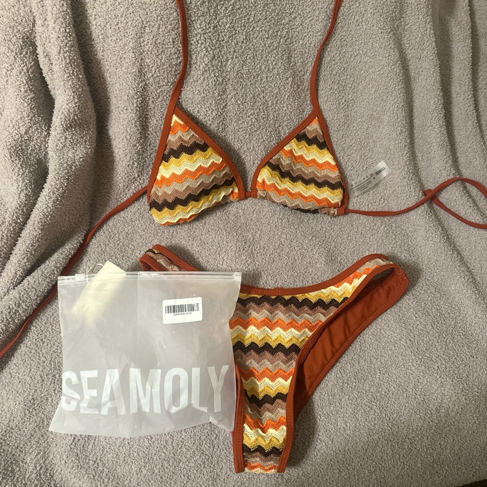 Multicolor Zigzag Bikini Set - Picture 4 of 4